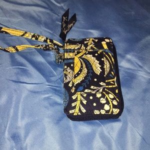 Vera Bradley Ellie Blue All in One Wristlet